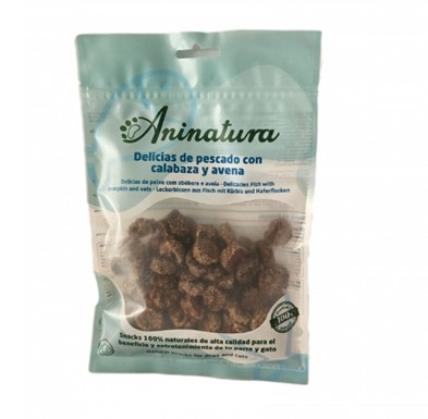 Premios de pescado para los gatos